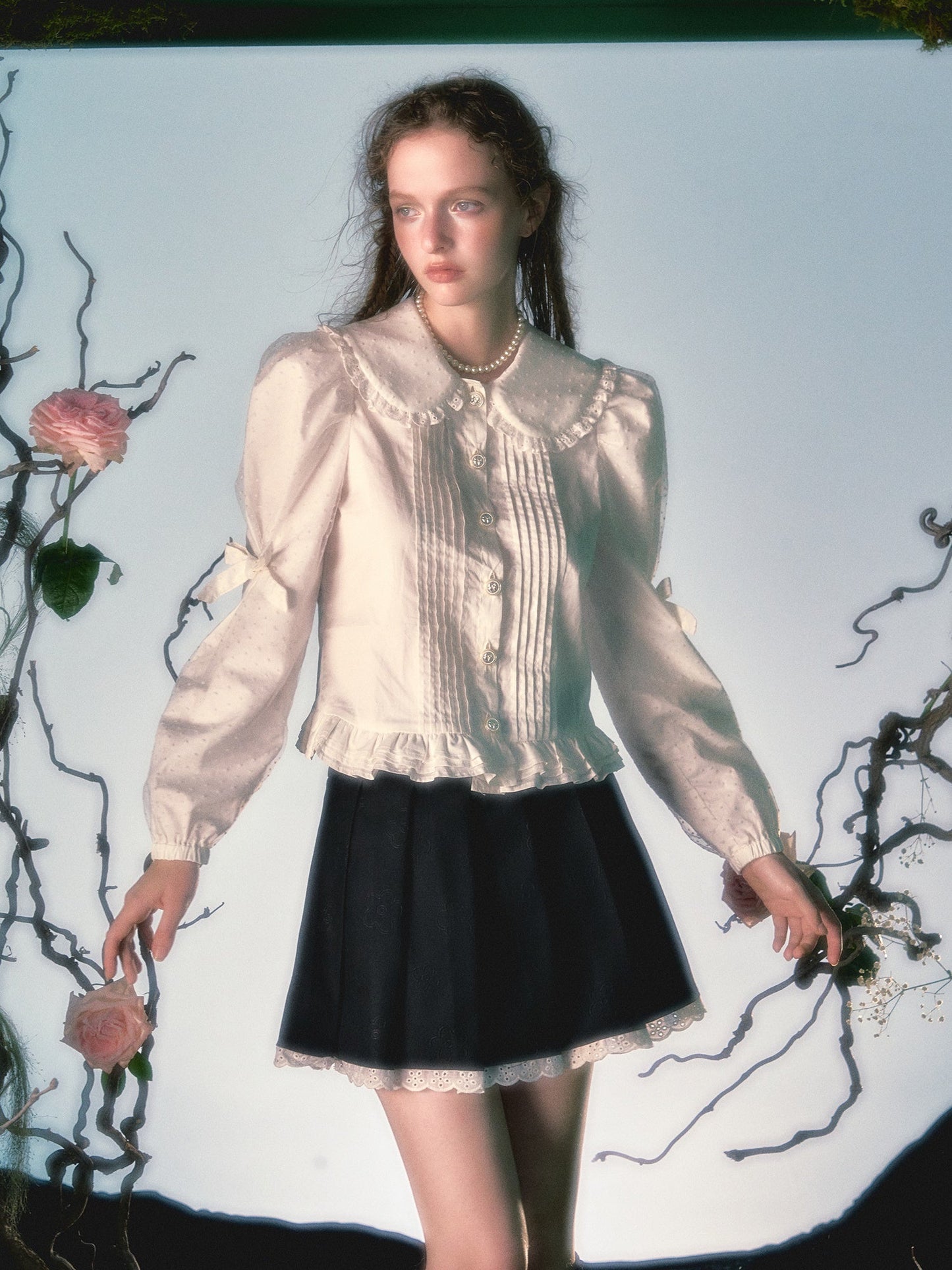 메쉬 패치워크 인형 칼라 퍼프 슬리브 셔츠 