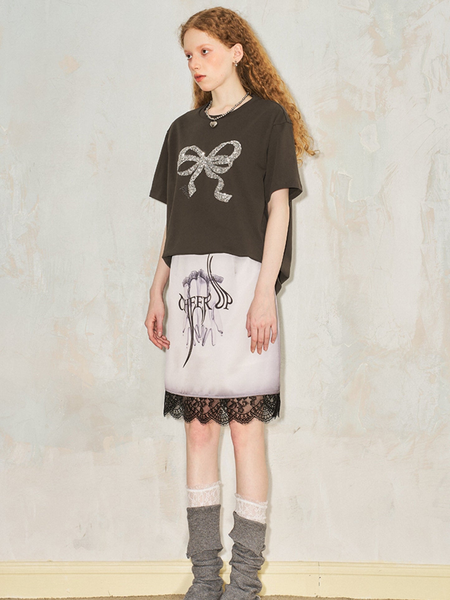 Sequin Bow Embroidery Loose T-shirt