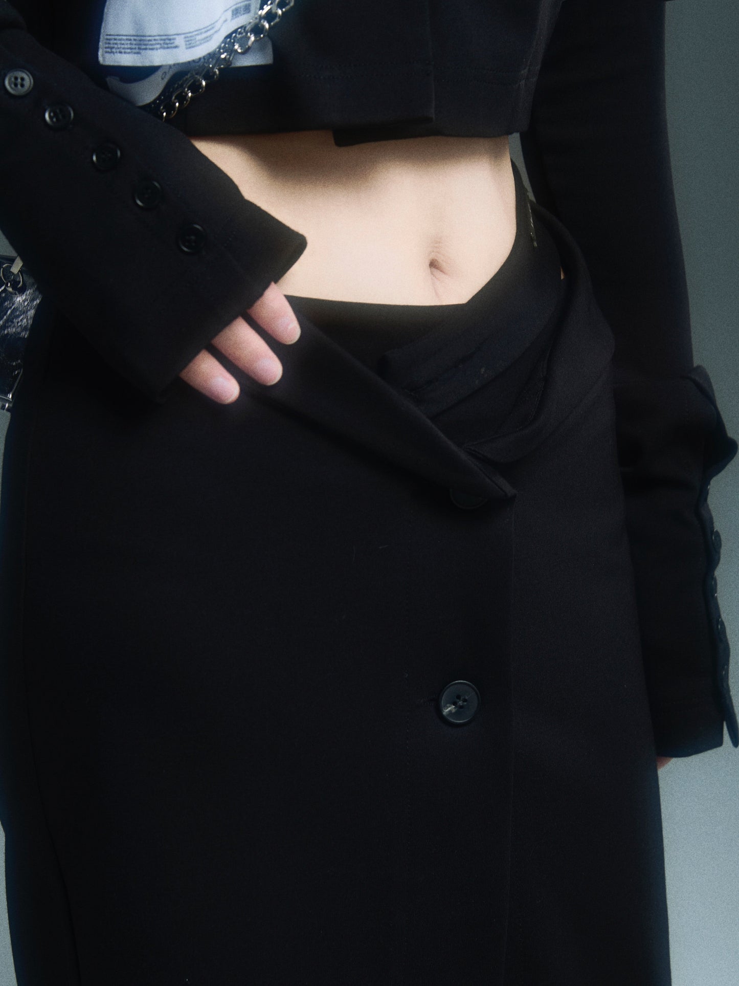 로우 웨이스트 슬림핏 스커트