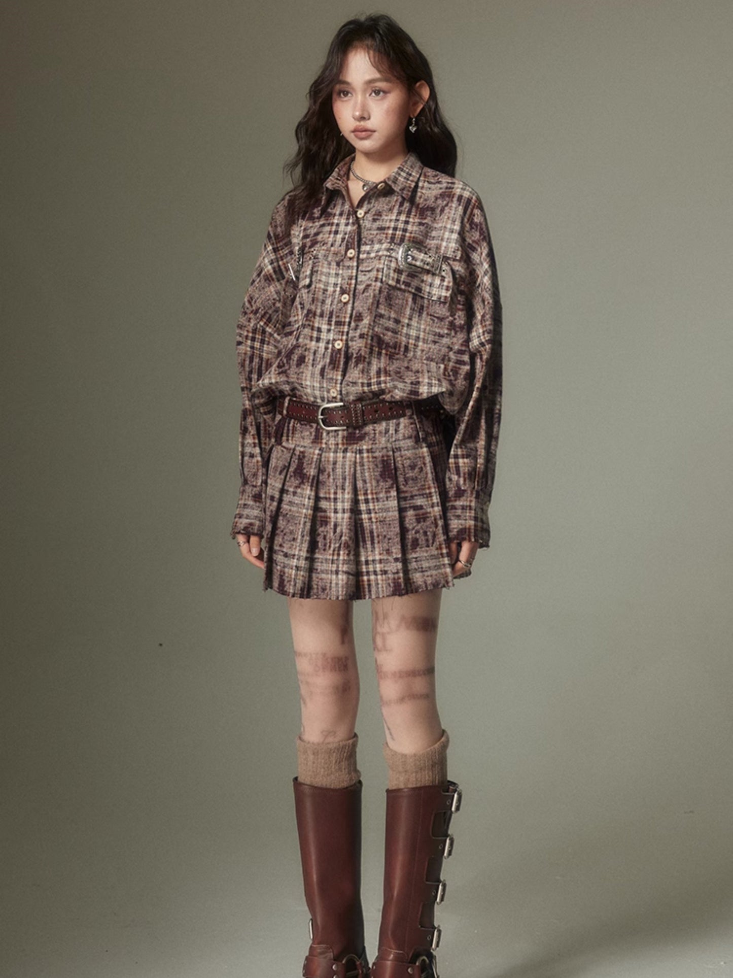 Plaid Loose Long Sleeve Shirt ＆ Pleated Skirt