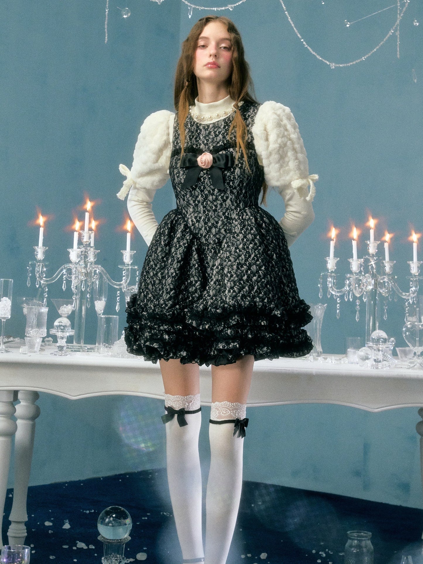 레이스 퀼팅 보우 플라워 브로치 선드레스 &amp; 퍼프 슬리브 탑