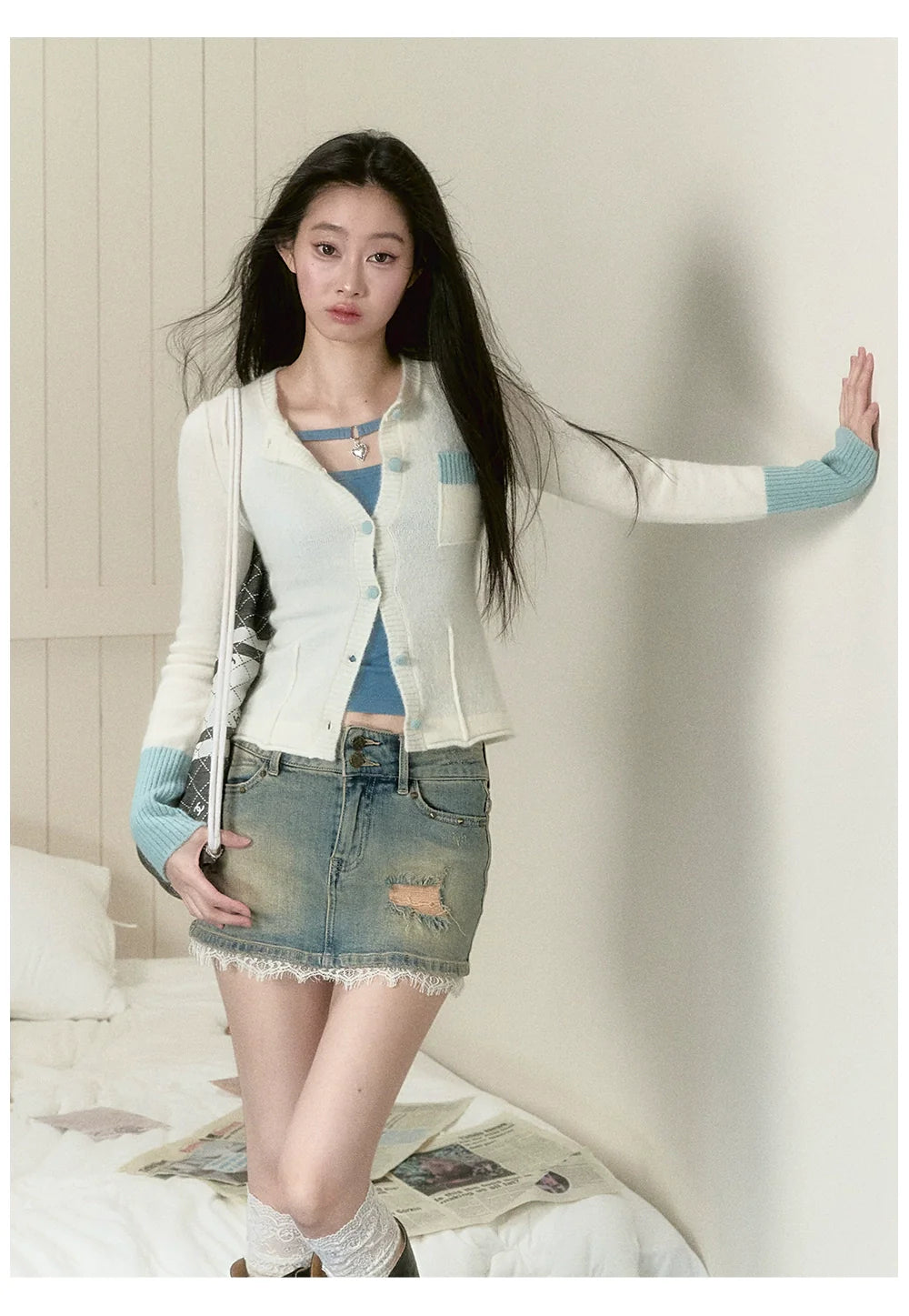 White & Dark Gray Color-blocked Knitted Cardigan