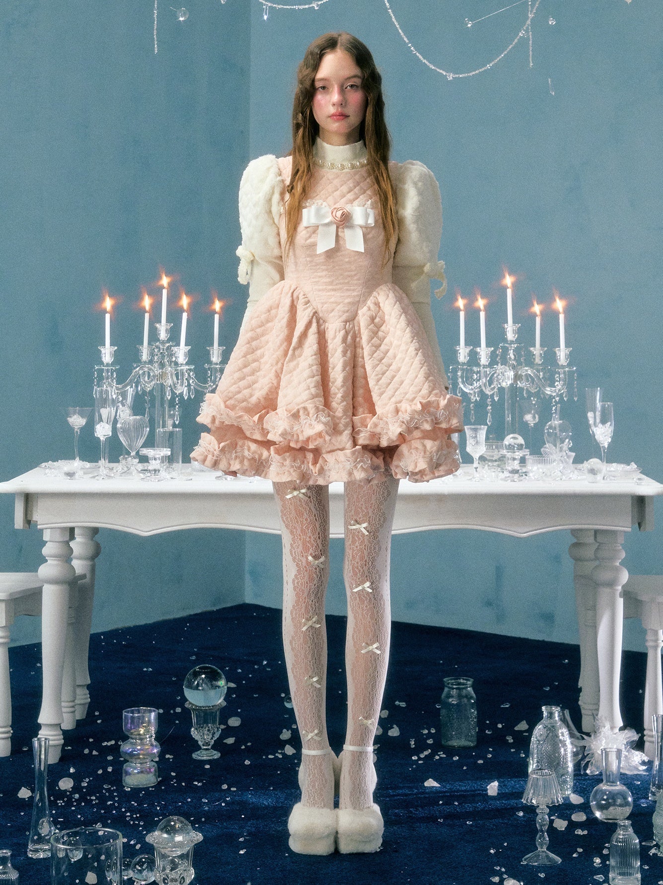 레이스 퀼팅 보우 플라워 브로치 선드레스 &amp; 퍼프 슬리브 탑