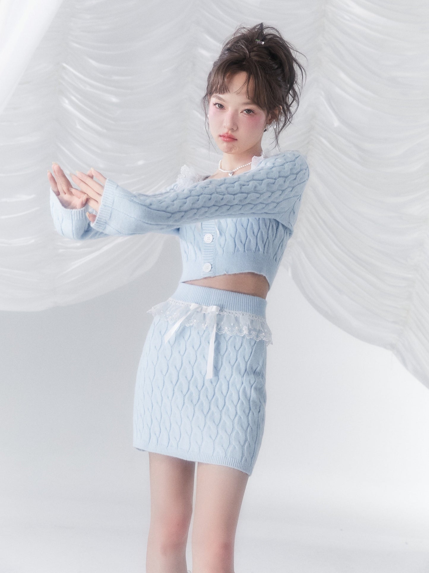 레이스 쇼트 스웨터 &amp; 스커트