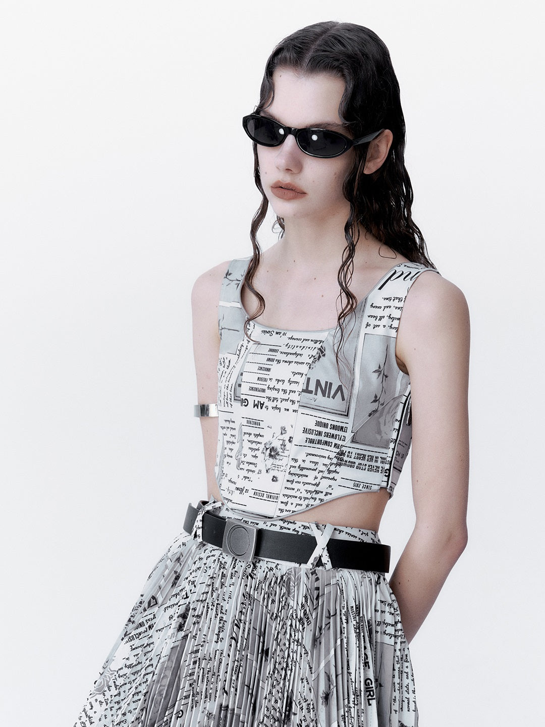 레터 크롭 니치 탑 