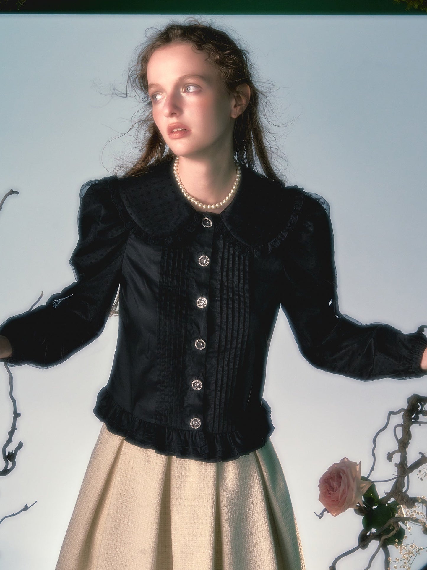 메쉬 패치워크 인형 칼라 퍼프 슬리브 셔츠 