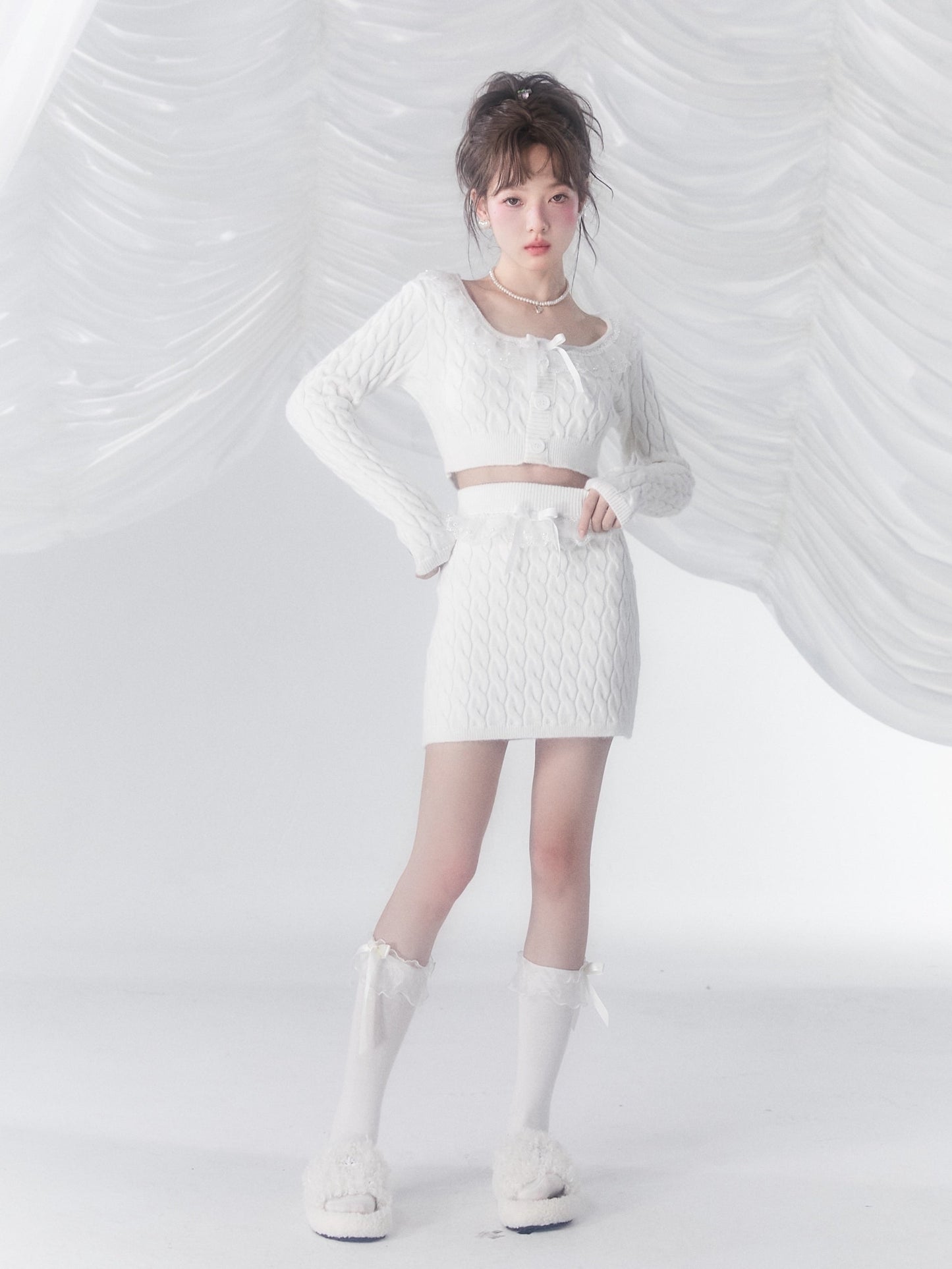 레이스 쇼트 스웨터 &amp; 스커트