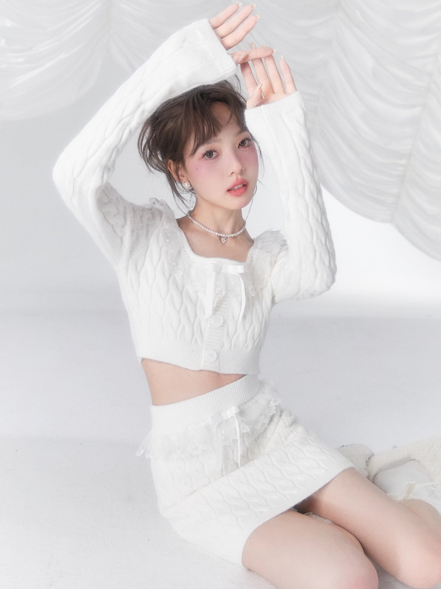 레이스 쇼트 스웨터 &amp; 스커트