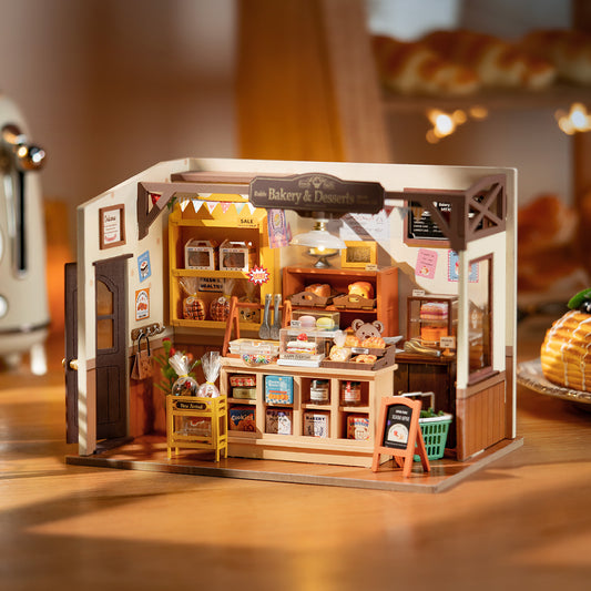 Miniature House - Becka's Baking House