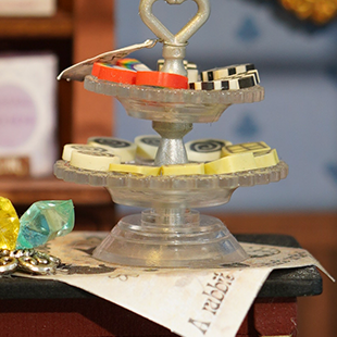 Miniature House Kit - Alice's Tea Store