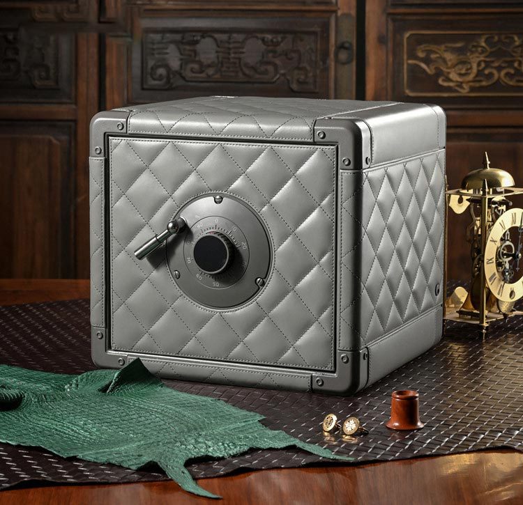 The Cube - Intelligent Watch Winder Safe