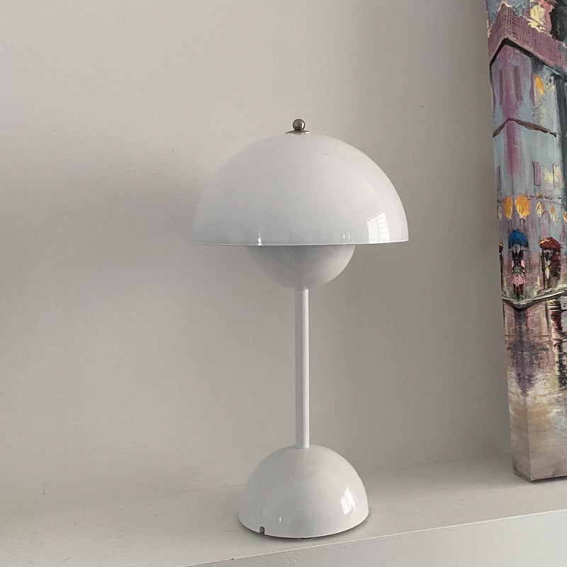 Danish Bud Wireless Desk Lamp