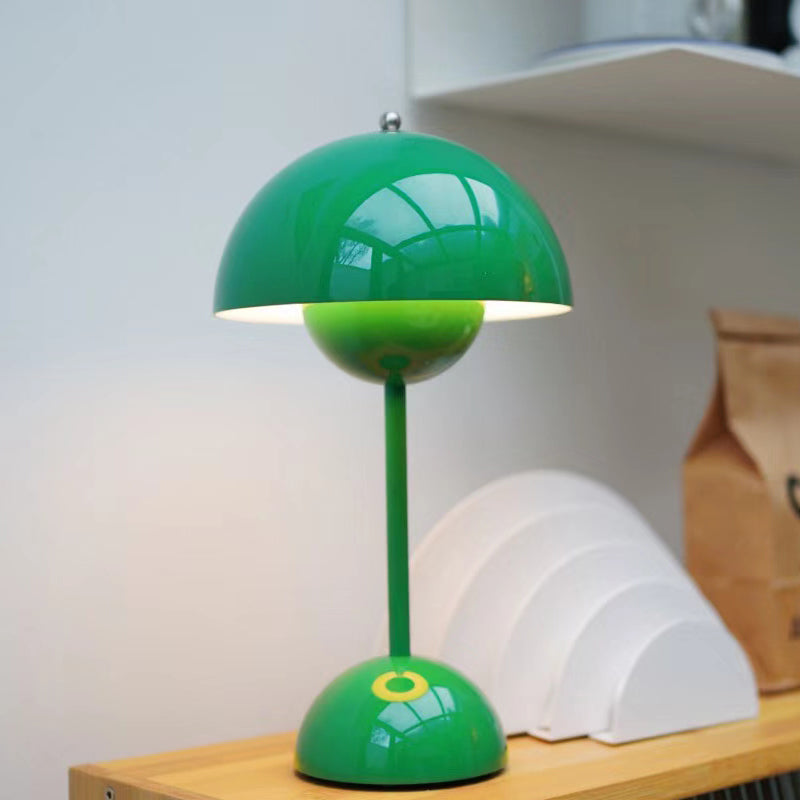 Danish Bud Wireless Desk Lamp