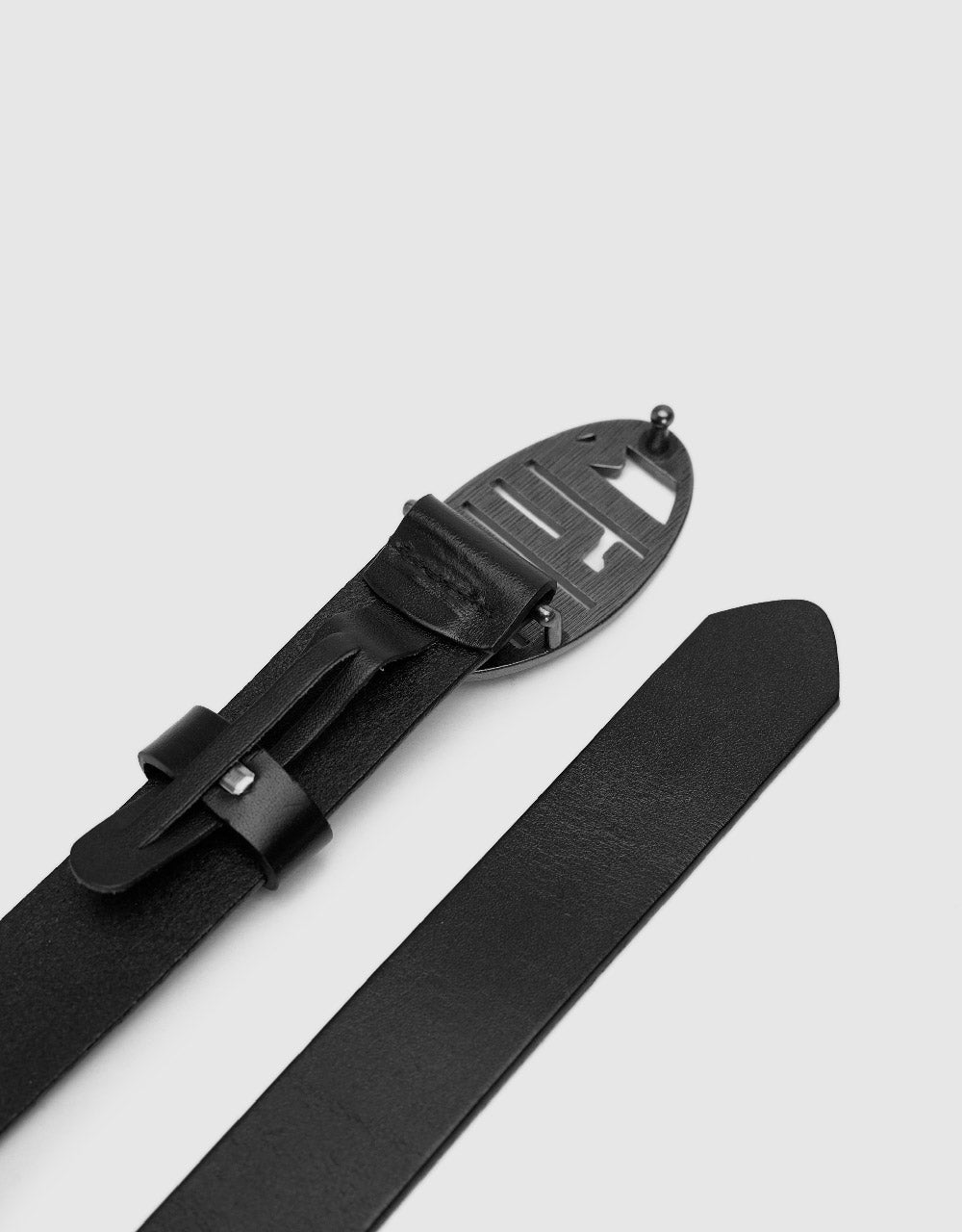 Metal Buckled Leather Belt