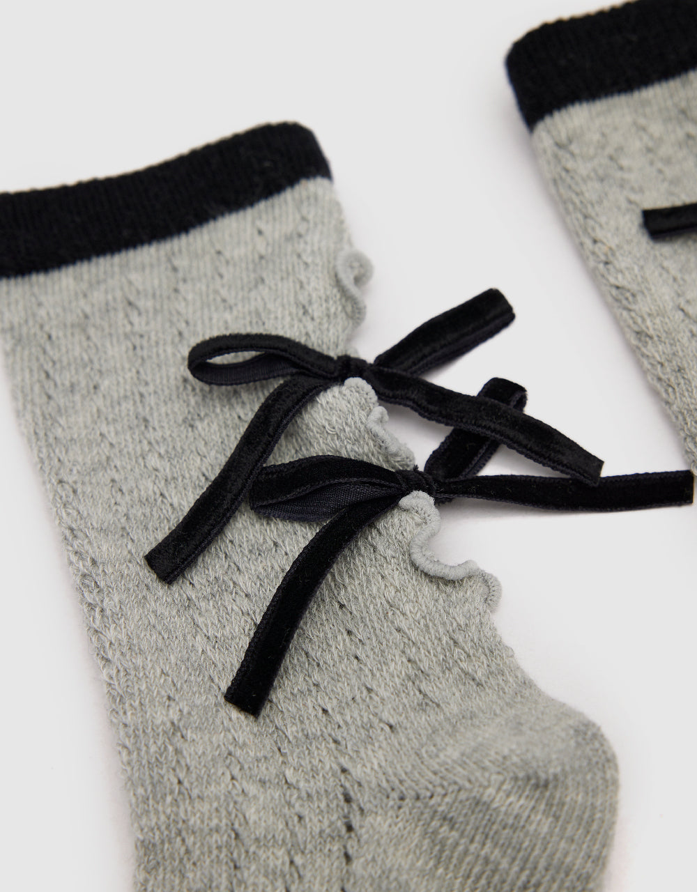 Two Toned Mid-Length Socks