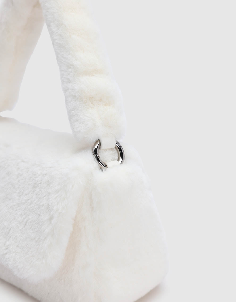 Chained Furry Shoulder Bag