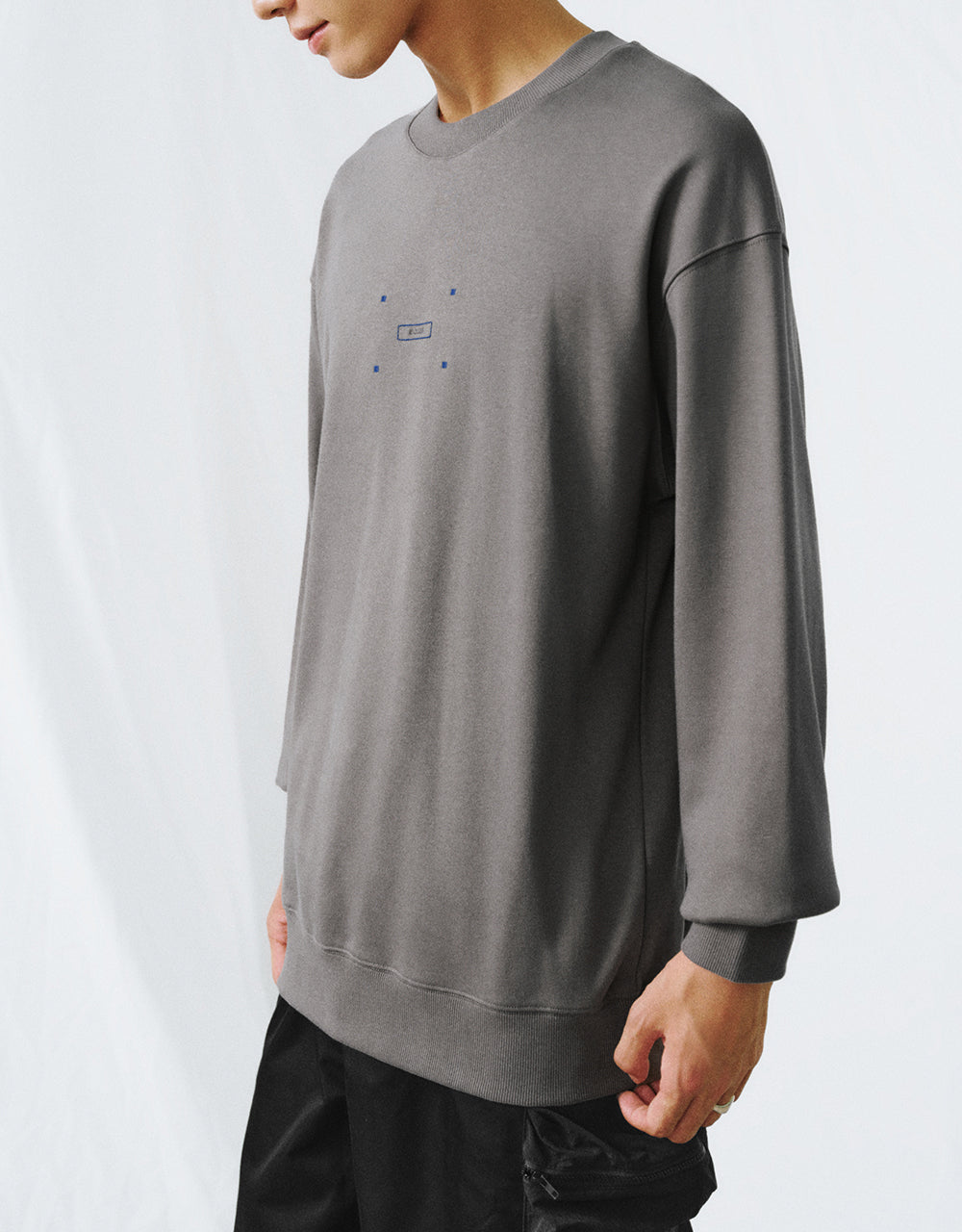 Drop Shoulder Sleeve Crew Neck Sweatshirt