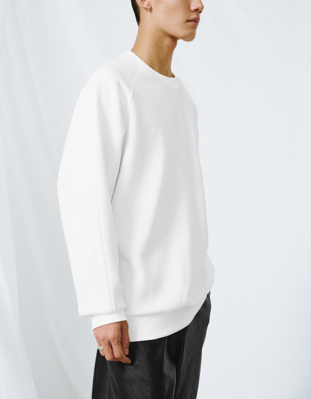 Raglan Sleeve Sweatshirt