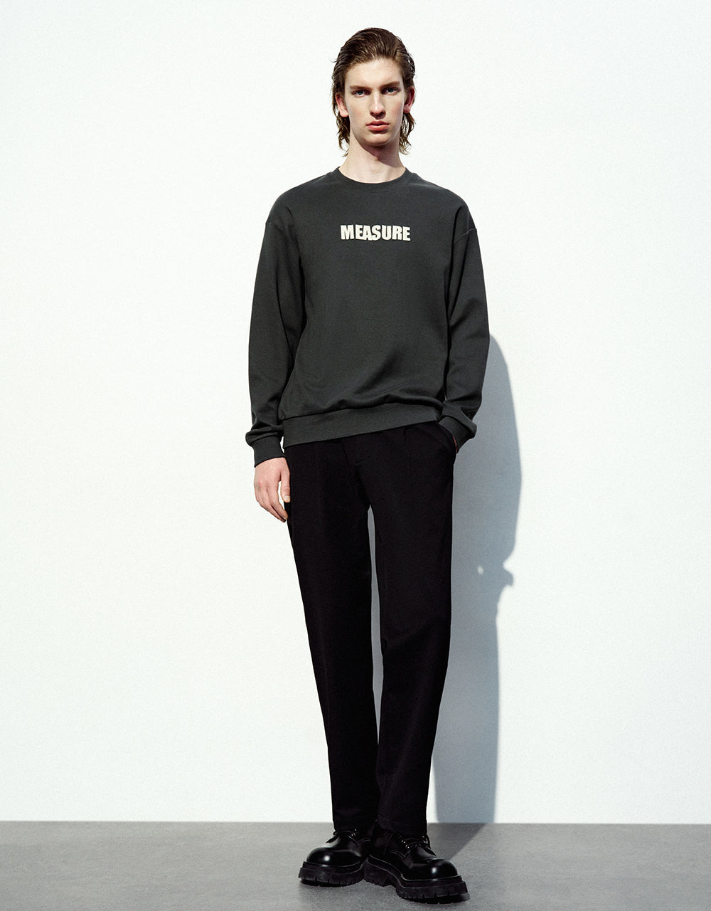 Letter Embossed Straight Sweatshirt
