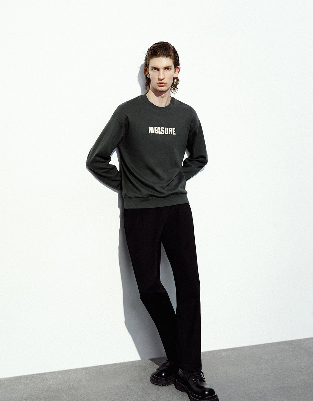 Letter Embossed Straight Sweatshirt