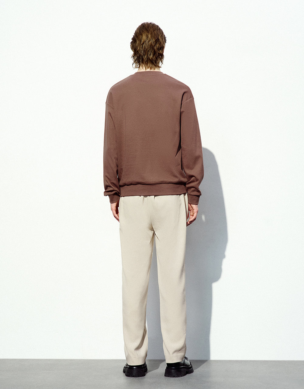 Letter Embossed Straight Sweatshirt