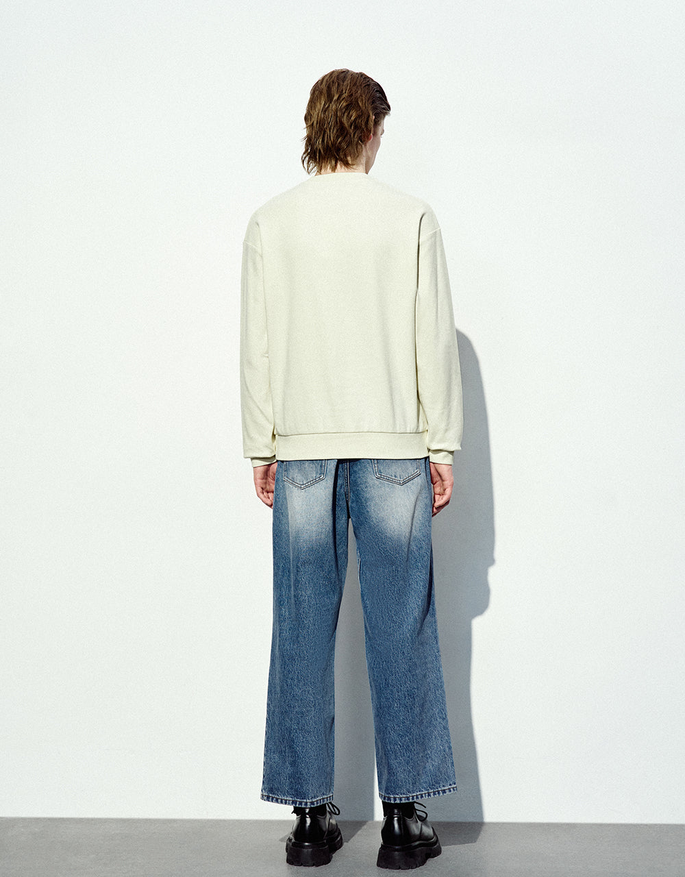 Letter Embossed Straight Sweatshirt