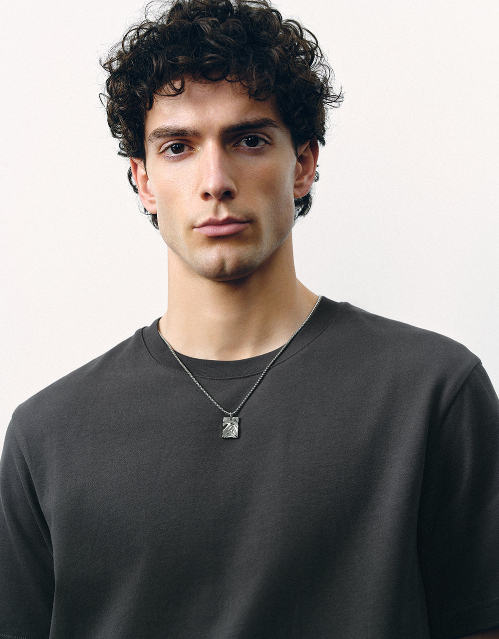 Crew Neck T-Shirt With Necklace