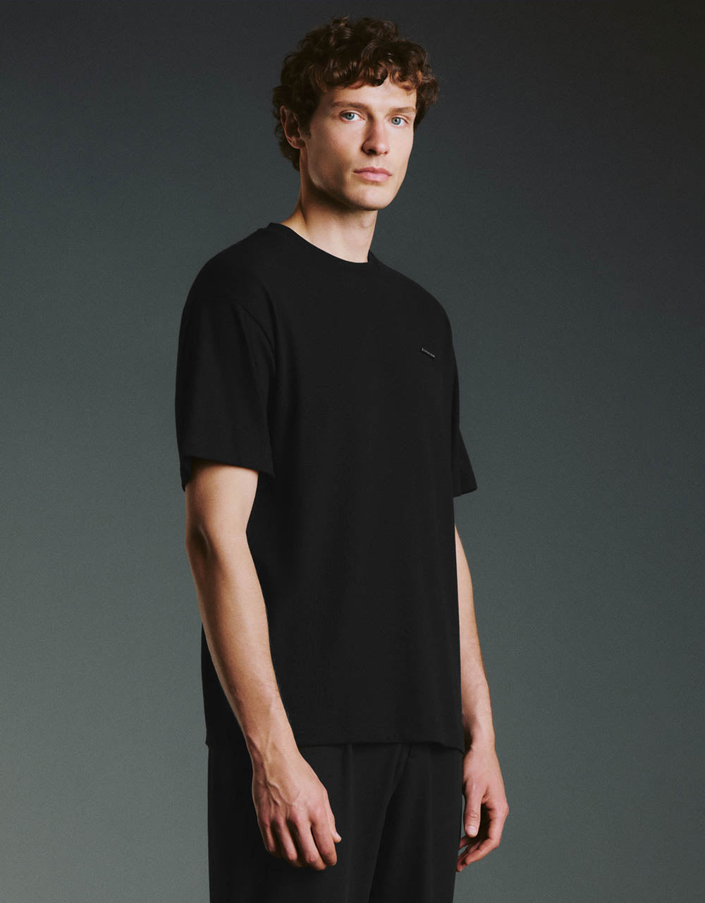 Crew Neck Loose A-Line T-Shirt