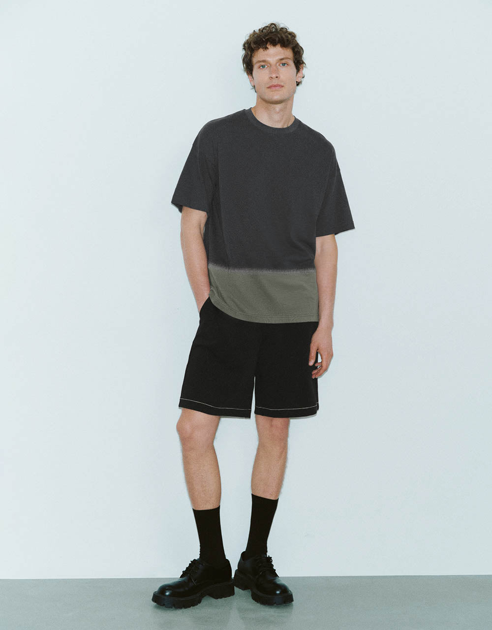 Crew Neck Loose A-Line T-Shirt