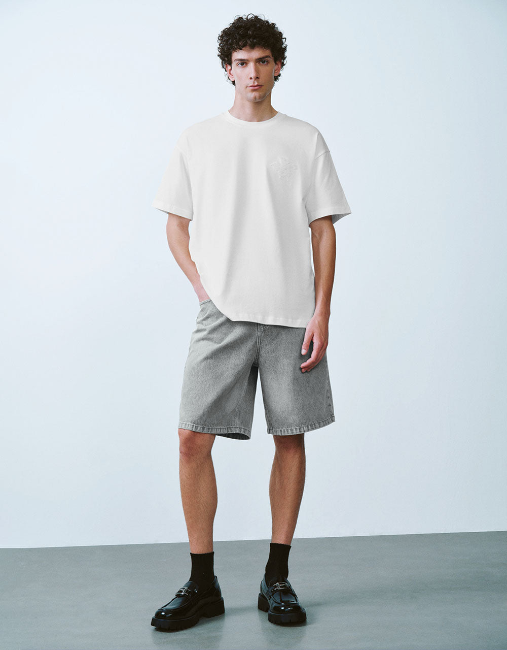 Crew Neck Loose A-Line T-Shirt