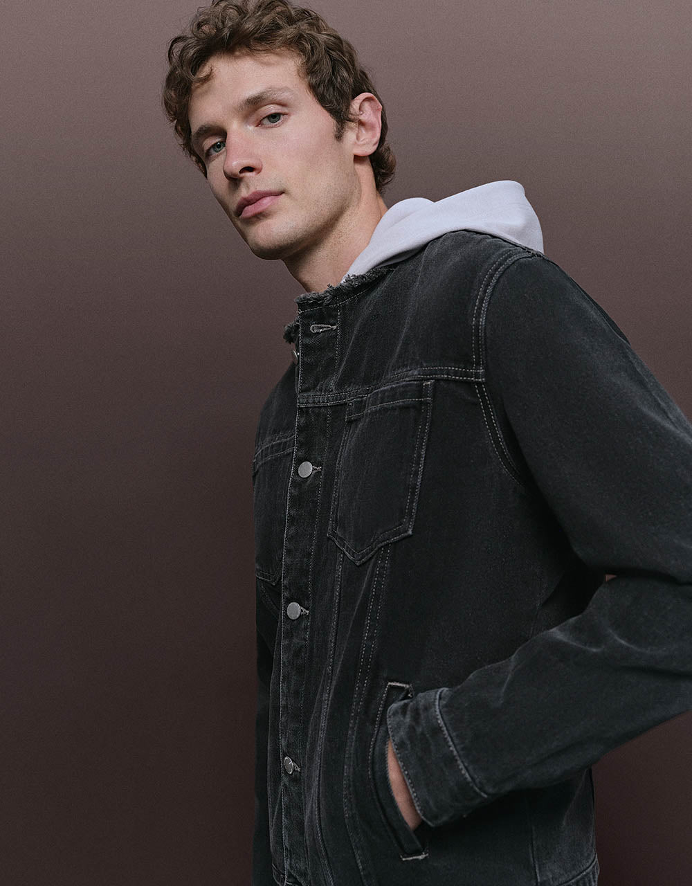 Standard Sleeve Denim Jacket