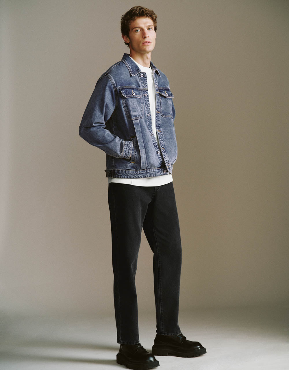 Drop Shoulder Sleeve Denim Jacket