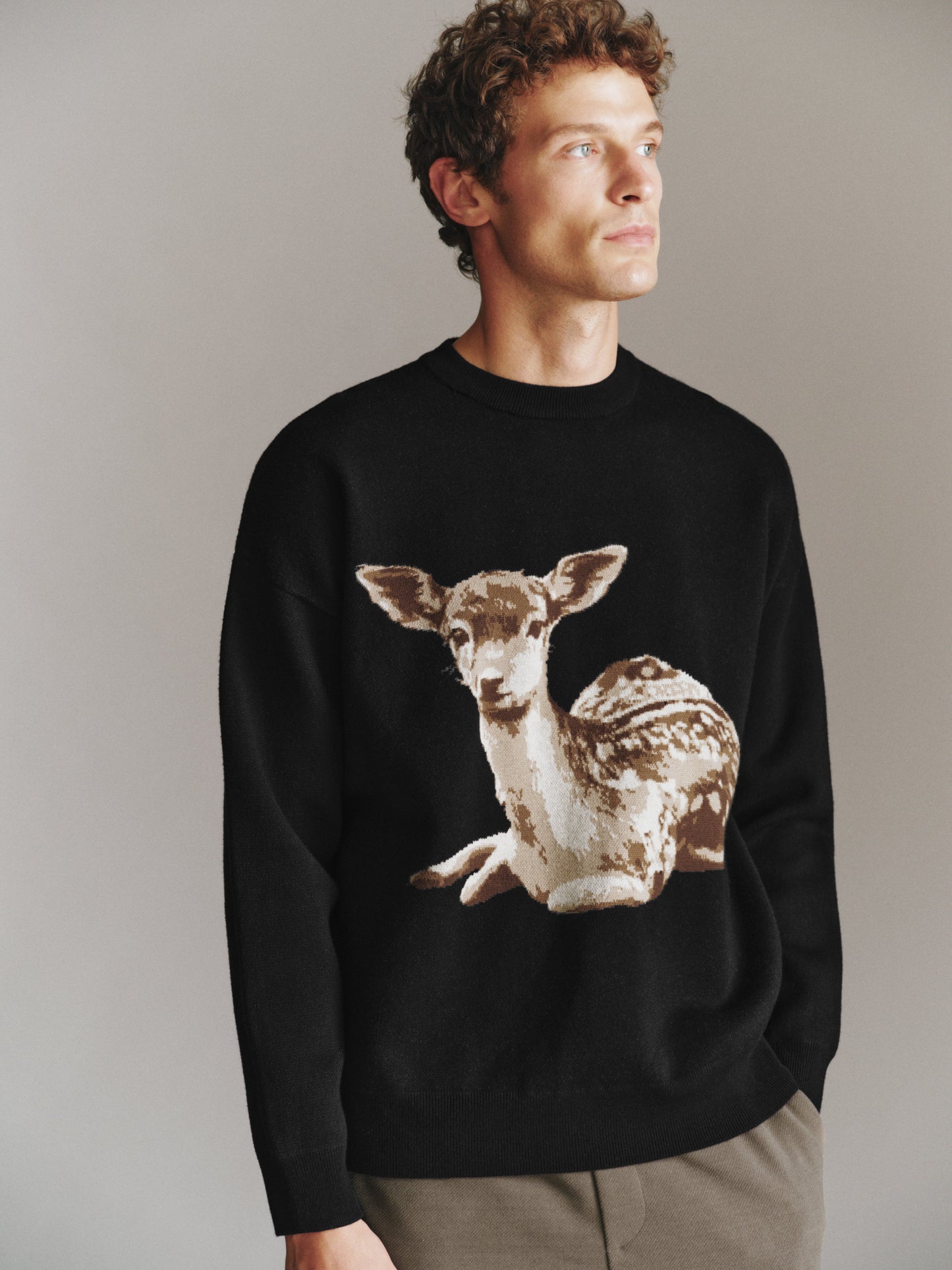 Deer Embroidered Knitted T-Shirt