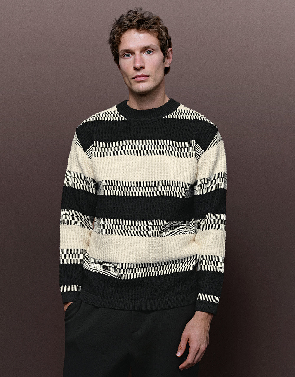 Crew Neck Striped Knitted T-Shirt