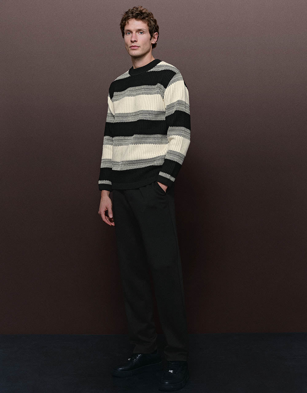 Crew Neck Striped Knitted T-Shirt