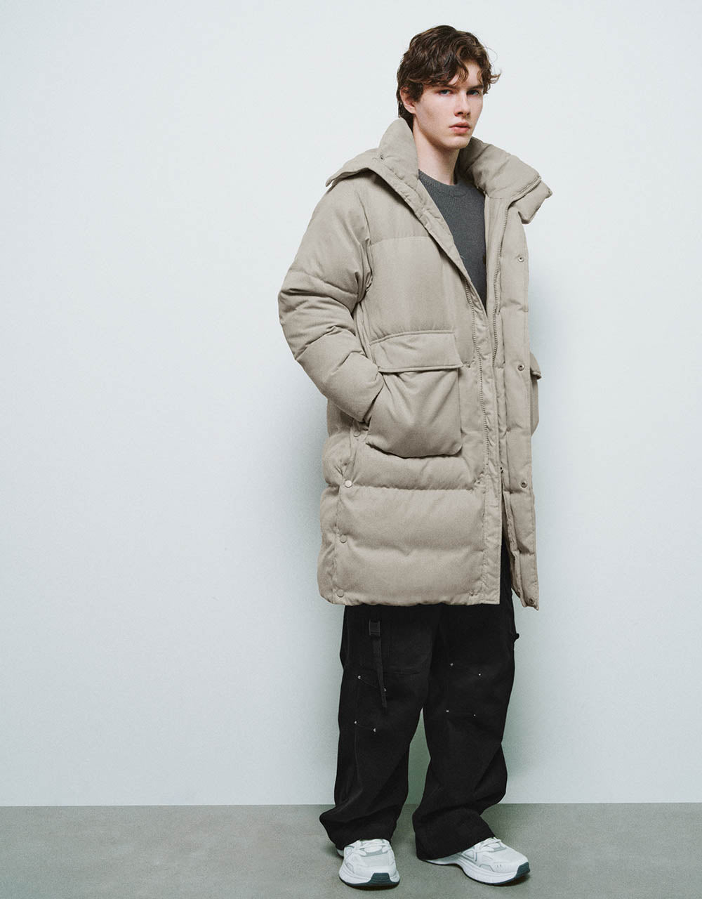 Drop Shoulder Sleeve Hooded Down Jacket