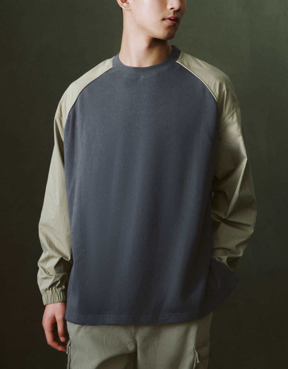 Two Toned Crew Neck Knitted T-Shirt