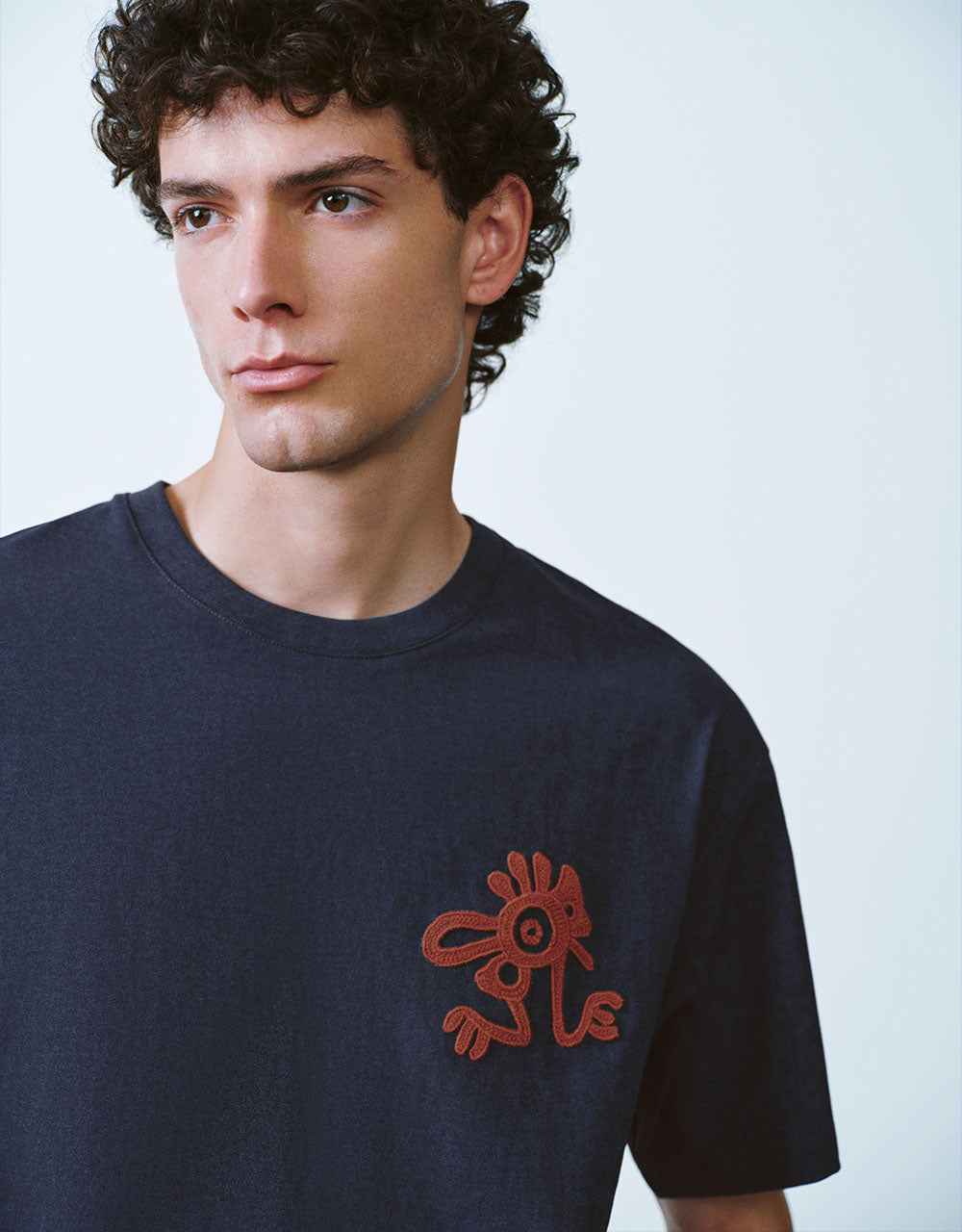 Embroidered Crew Neck Loose Straight T-Shirt