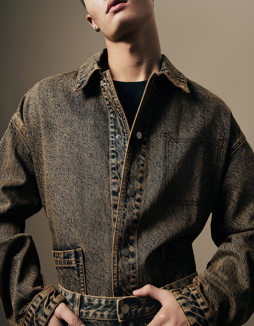 Press Buttoned Denim Jacket