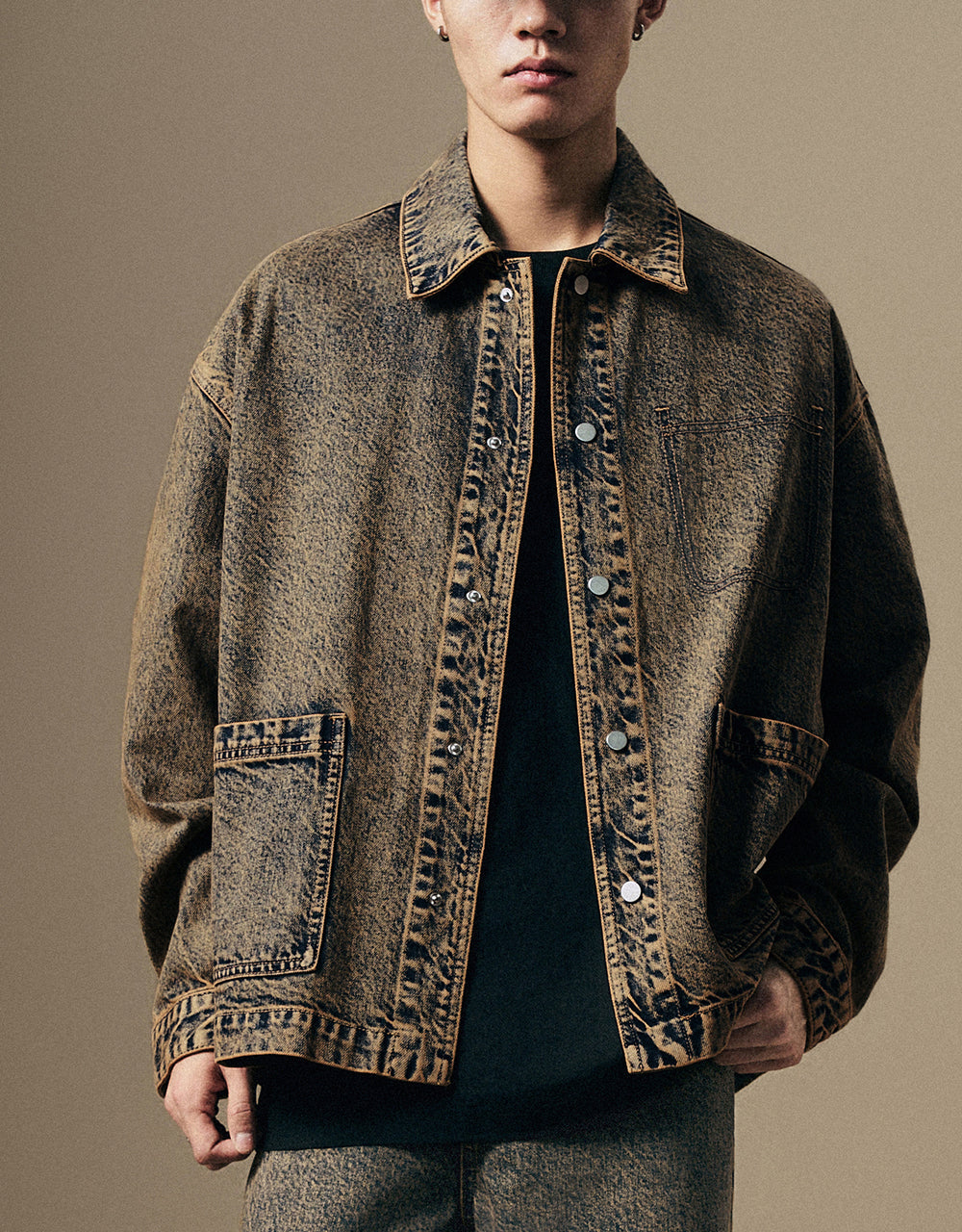 Press Buttoned Denim Jacket