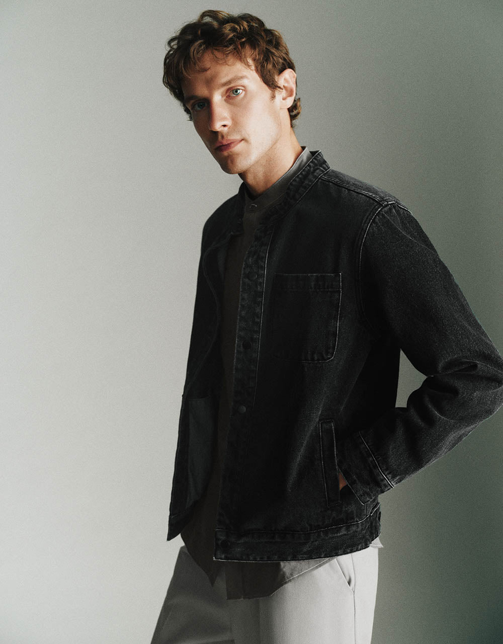 Standard Sleeve Stand Collar Denim Jacket