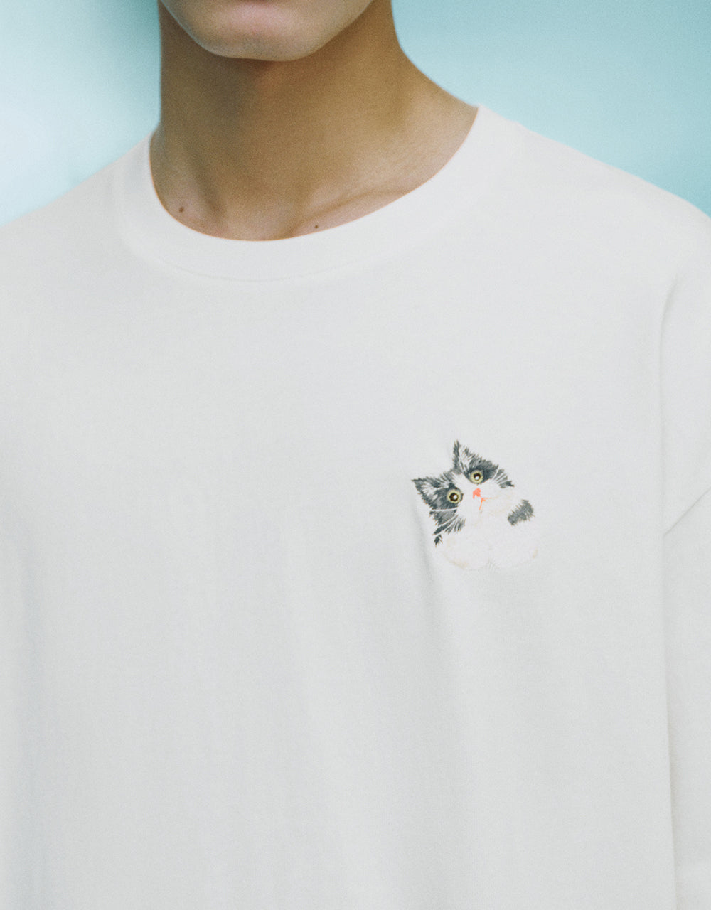 Cat Embroidered Crew Neck T-Shirt