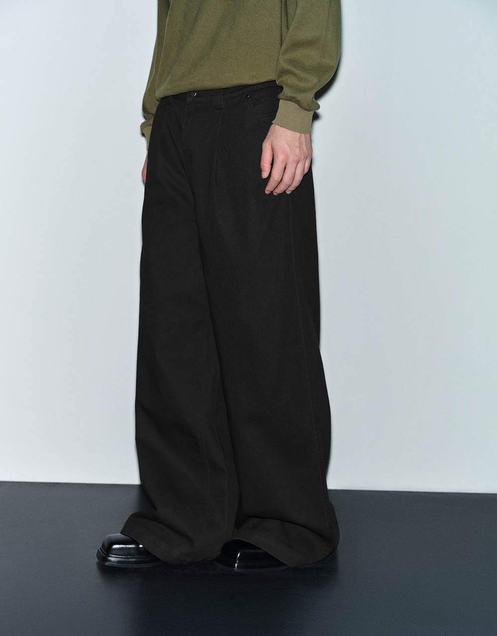 Wide-Leg Pants