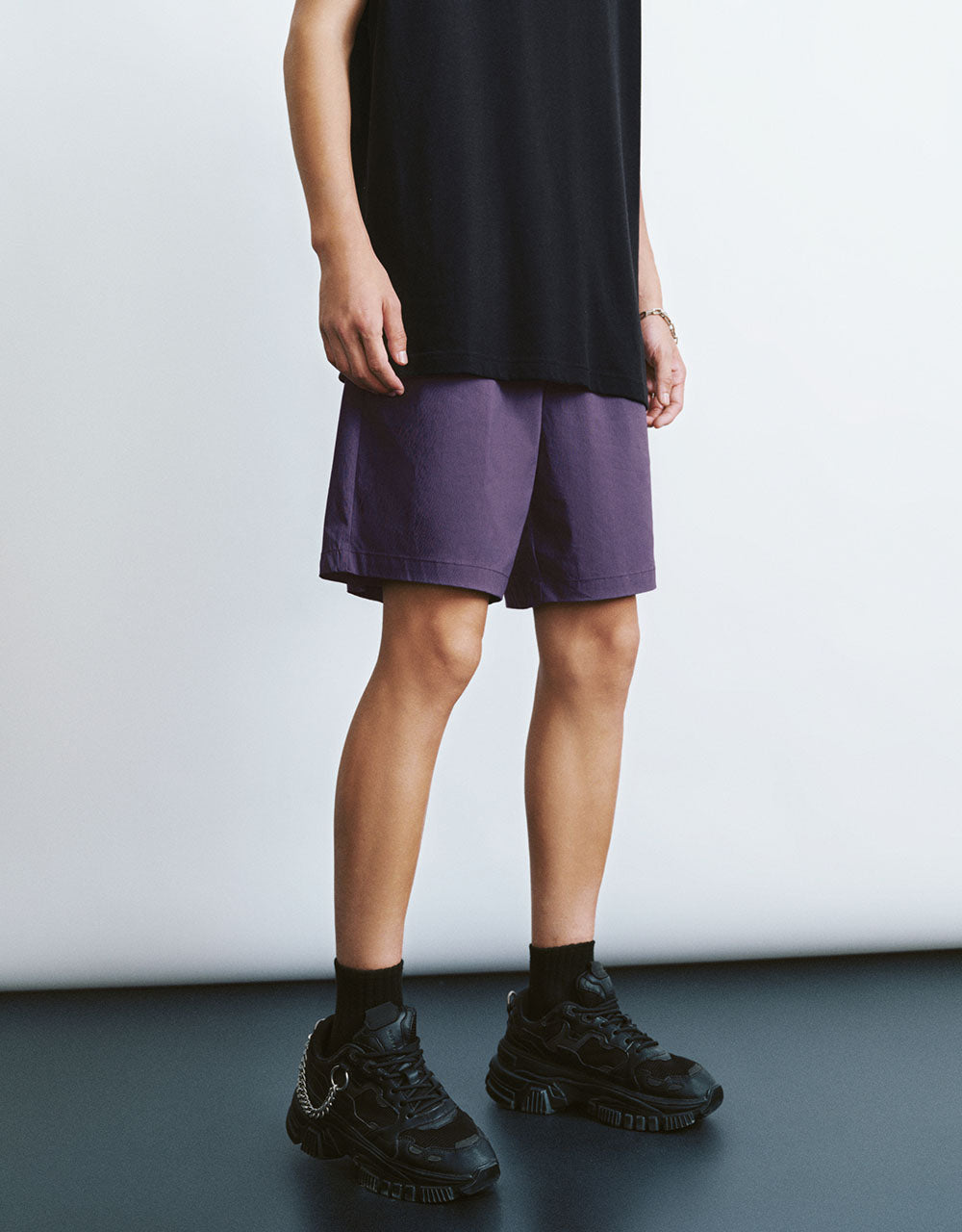 Drawstring Waist Loose Shorts