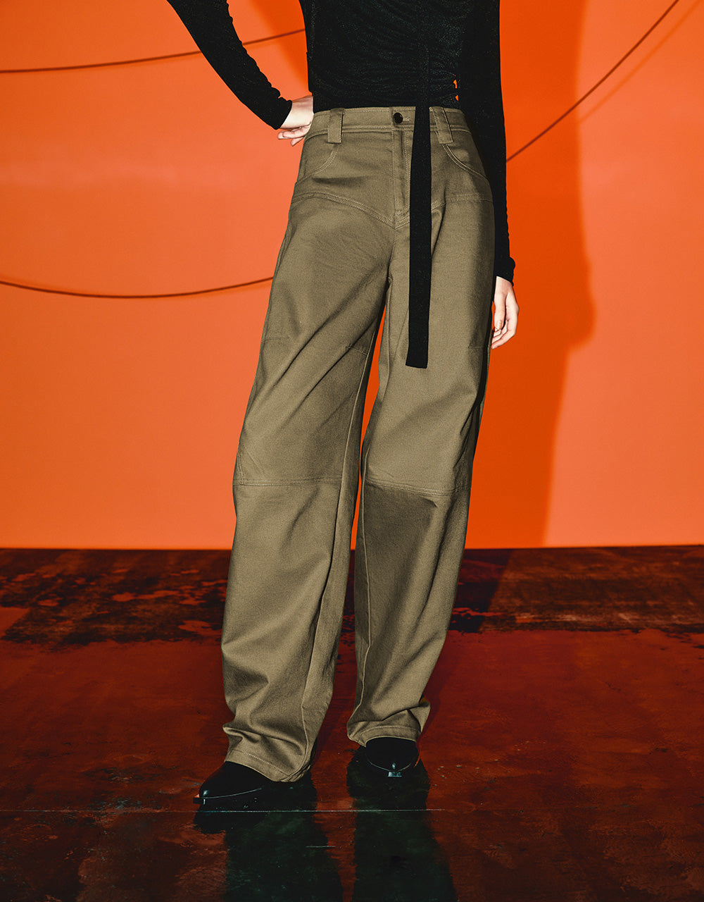 Loose Carrot Fit Pants