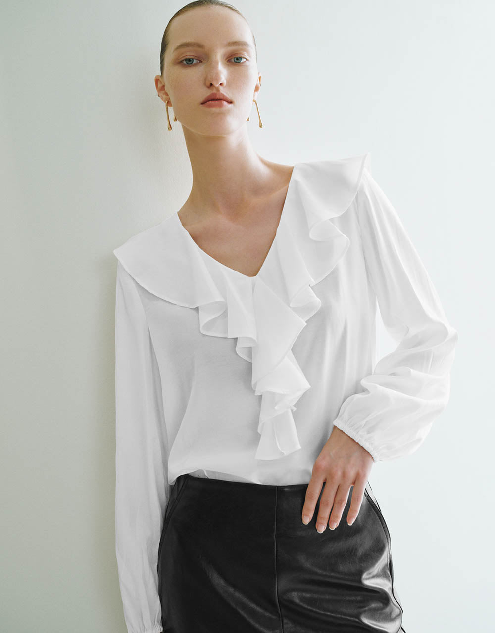 Ruffle V-Neck Overhead Shirt