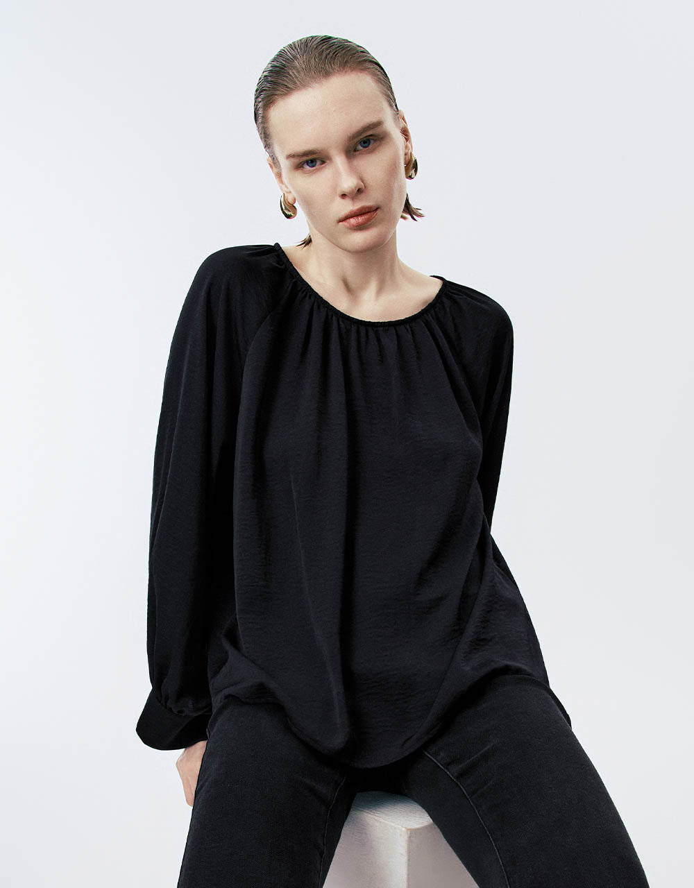 Raglan Sleeve Crew Neck Cut-Out Blouse