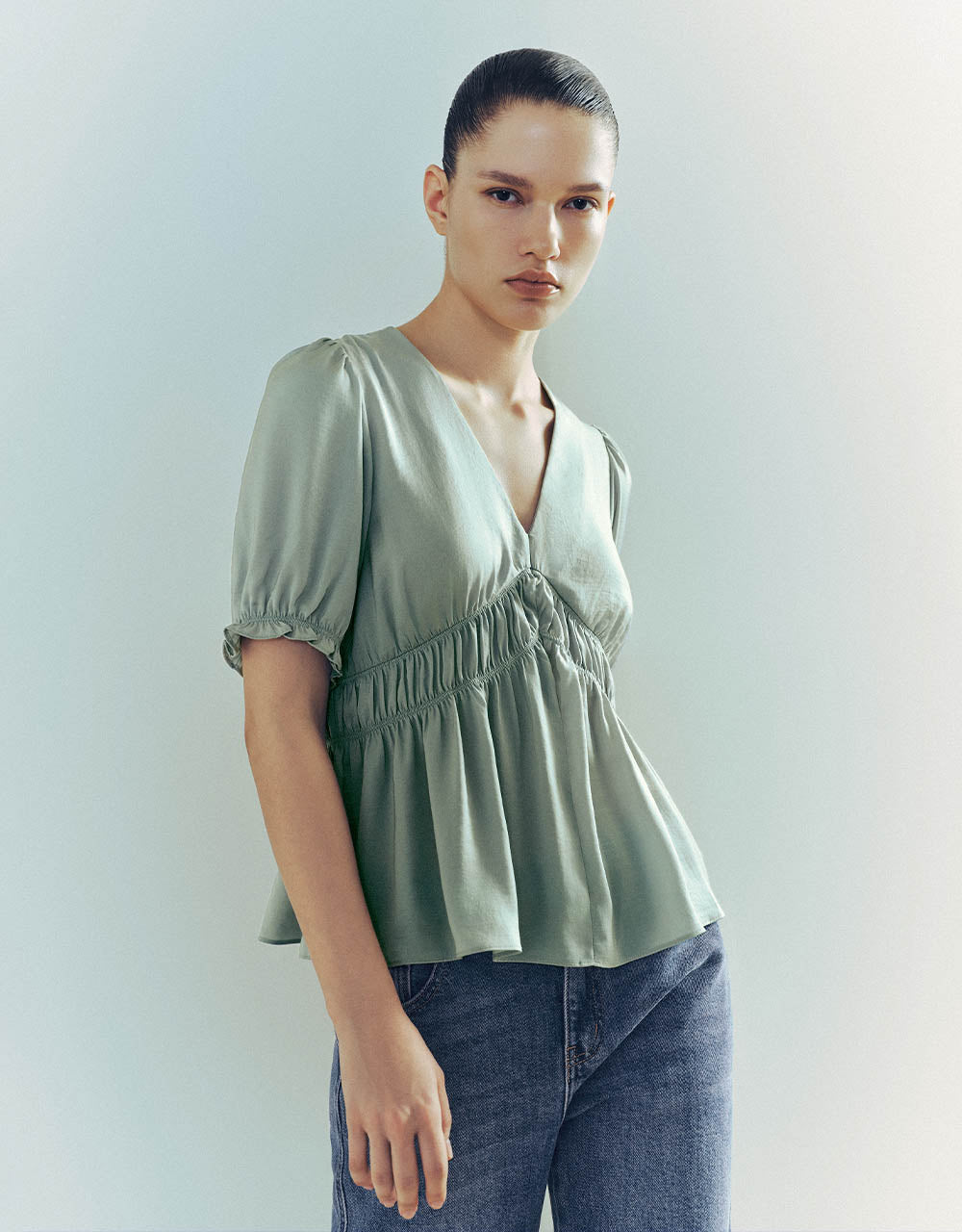 V-Neck Straight Overhead Shirt