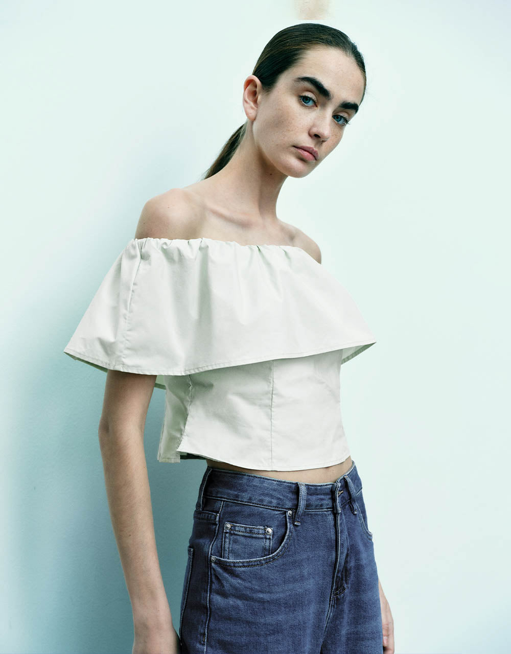 Ruffle Off-Shoulder Straight Blouse