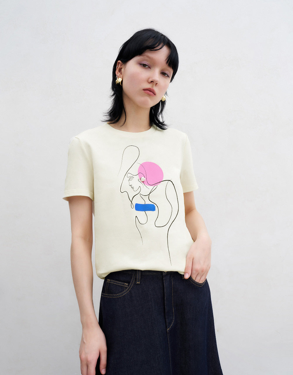 Linear Grphic Printed Crew Neck T-Shirt